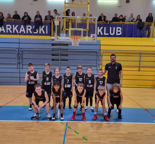 U10
